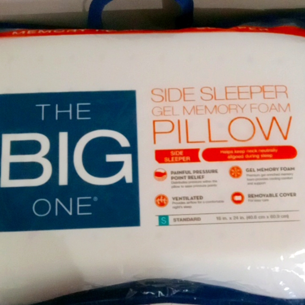 Memory foam pillow